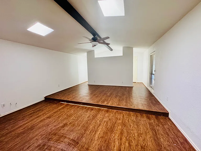 6010 Fawn Valley Ln — Photo 9