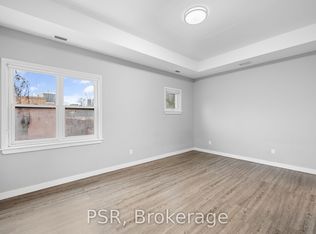 205 Gerrard St E #5-C08, Toronto, ON M5A 2E7