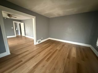 592 S Sanford St, Pontiac, MI 48341