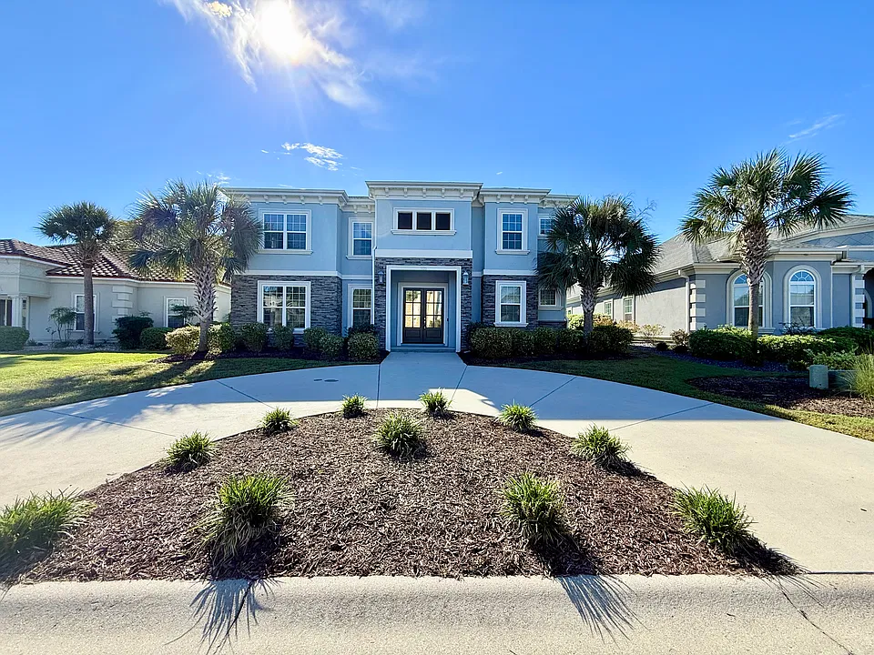 925 Bluffview Dr