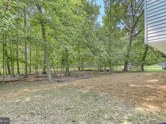 4th image of 3906 Tevis Cir