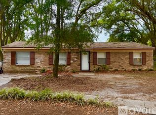 4214 Pointe Haven Dr S, Jacksonville, FL 32218