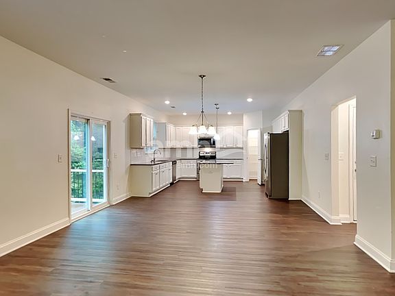 5th image of 3587 Okelly Dr