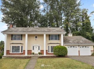 7012 NE 161st St, Kenmore, WA 98028