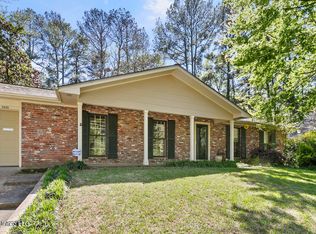 5605 Warwick Dr, Jackson, MS 39211