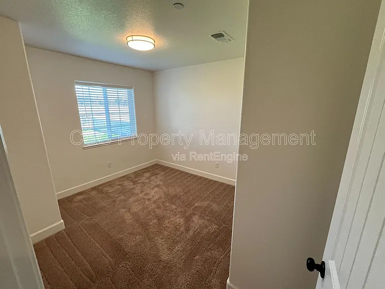 5078 Palisade Ave — Photo 12