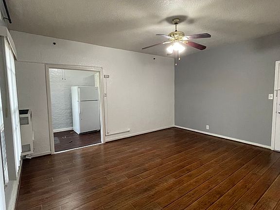 5th image of 512-516 S Glendale Ave #206