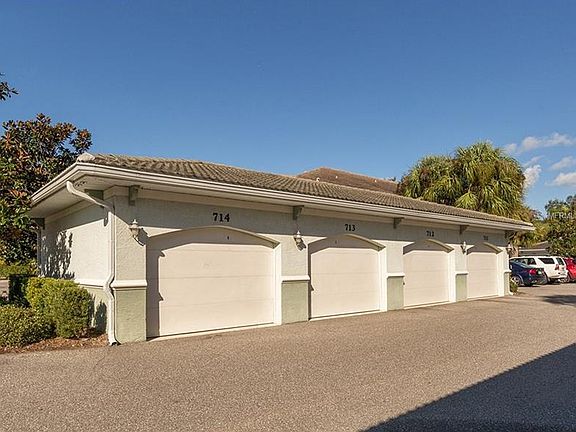 4th image of 700 Gardens Edge Dr #714