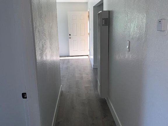 3rd image of 4557 Ashcroft Ave #46