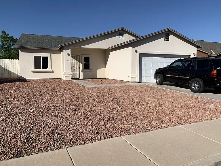 8565 W Tuckey Ln — Photo 20