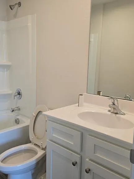 4715 Hazelburn Dr — Photo 7
