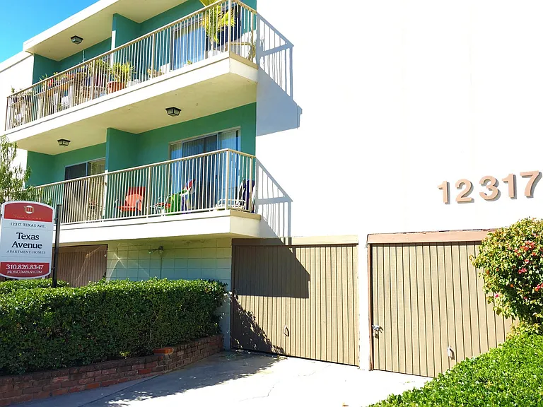 12317 Texas Ave — Photo 34