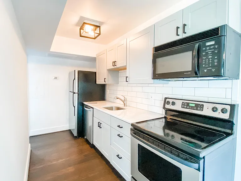 2990 Rhodes Cir S #1-111 — Photo 5