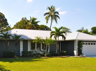 582 104th Ave N, Naples, FL 34108