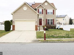 347 W Crossing Dr, Mount Royal, NJ 08061