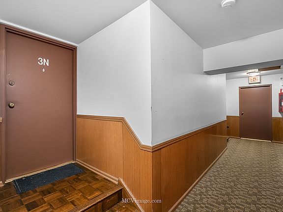 3rd image of 17212 Ridgeland Ave APT 3N