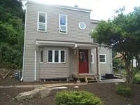 26 Troy St photo 1