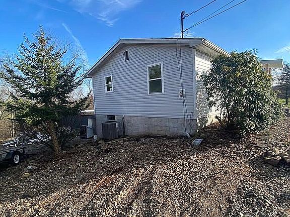 2nd image of 380 Wynncrest Dr