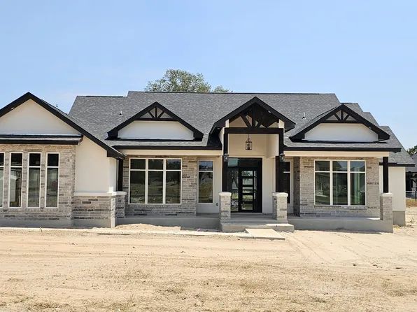 100 PIONEER TRL, Adkins, TX 78101
