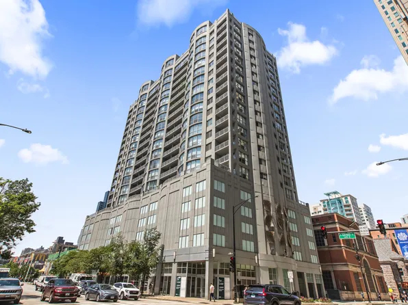 600 N Dearborn St APT 1306, Chicago, IL 60654