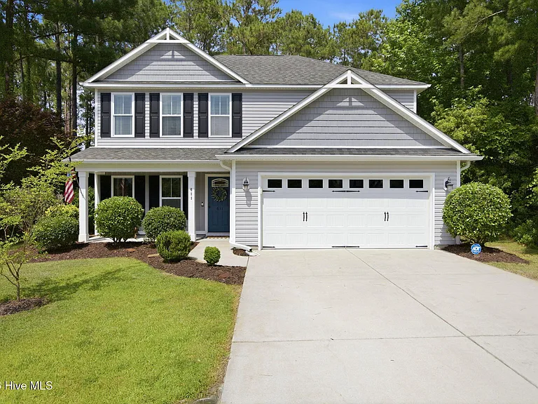 611 Majestic Oaks Dr — Photo 1
