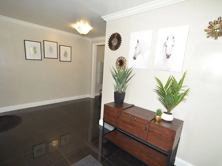 5th Street Apartments — Photo 19