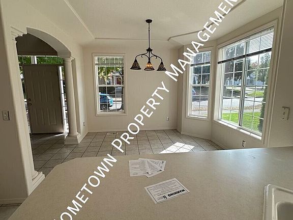 4th image of 8308 SE 16th Ave