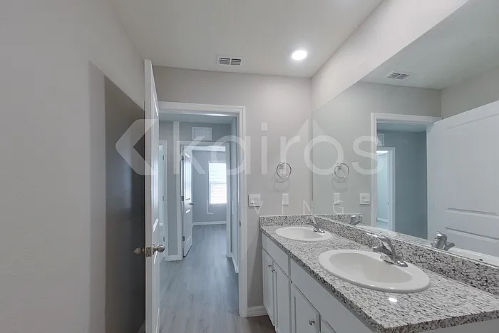 8584 SW 43rd Ter — Photo 14