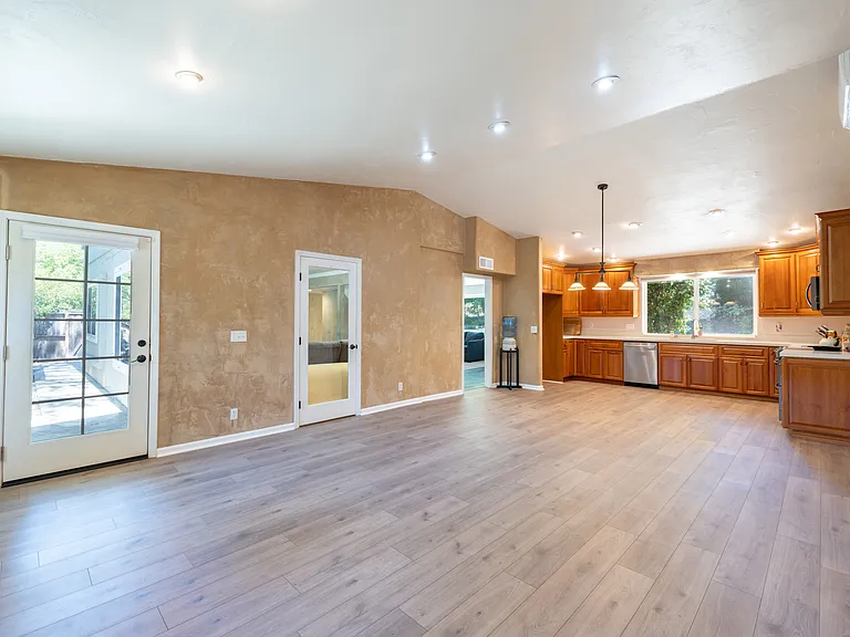 3632 Ravenwood Ln — Photo 16