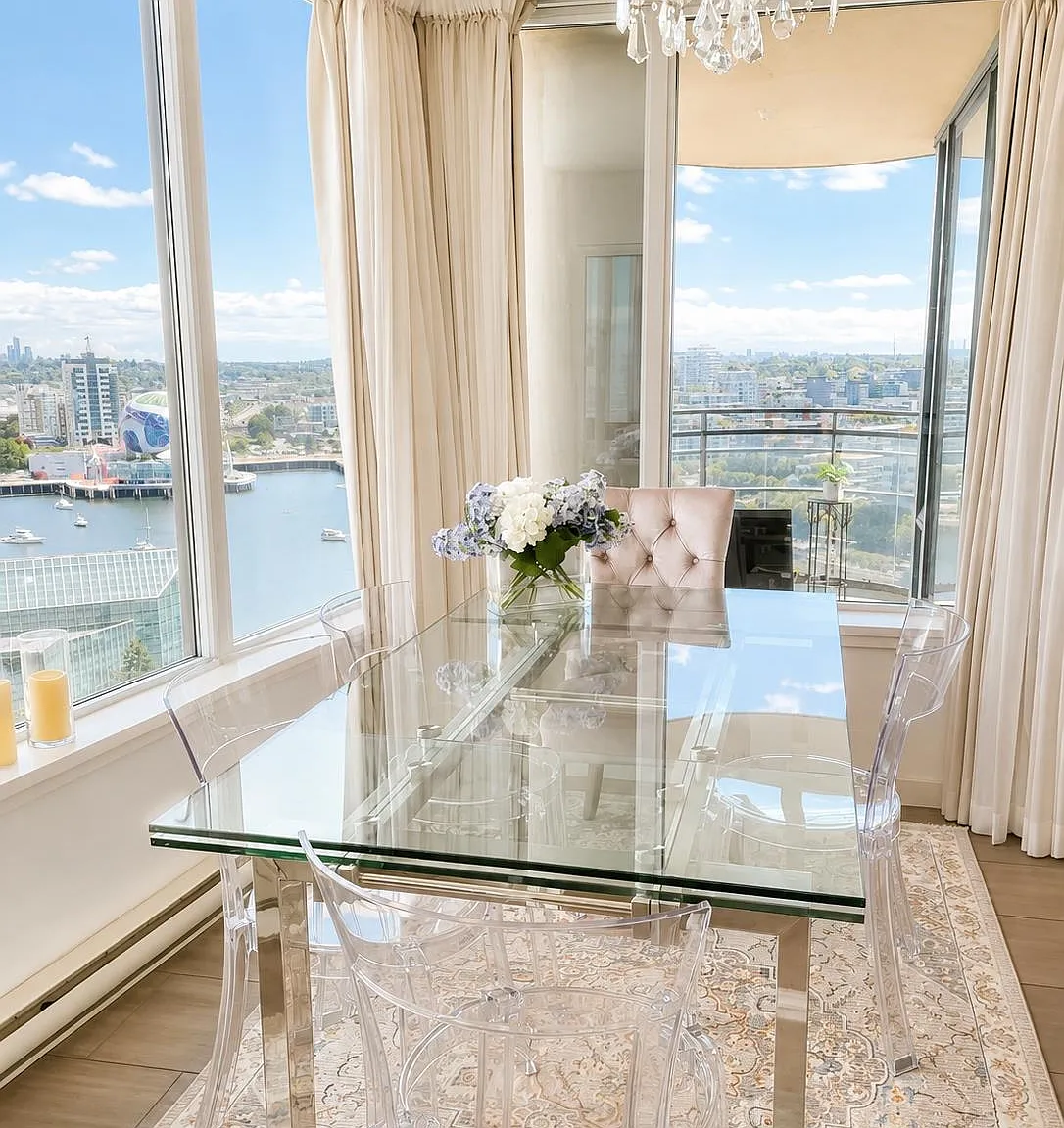 2 bed, 1086 sqft, $4,300 — Photo 2