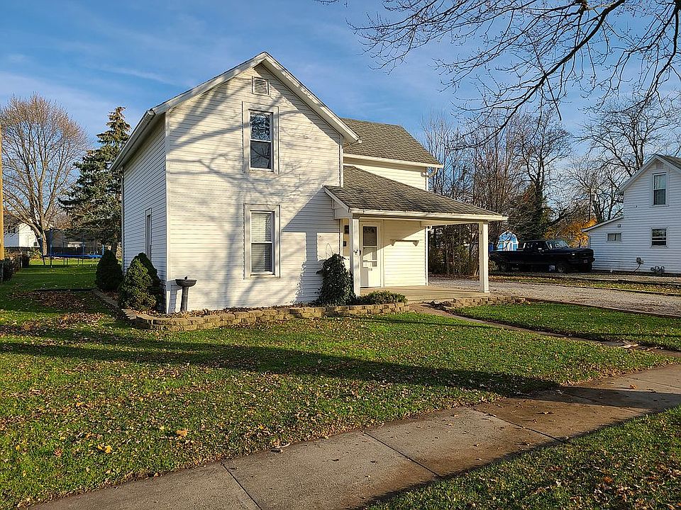 3 Bed 1 bath 1200 sqft