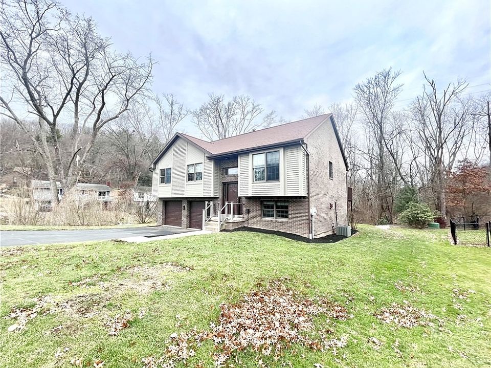 1st image of 15 Brookdale Dr