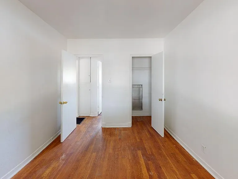 800-Kent-NW-Unit-4-Bedroom 2_06282026