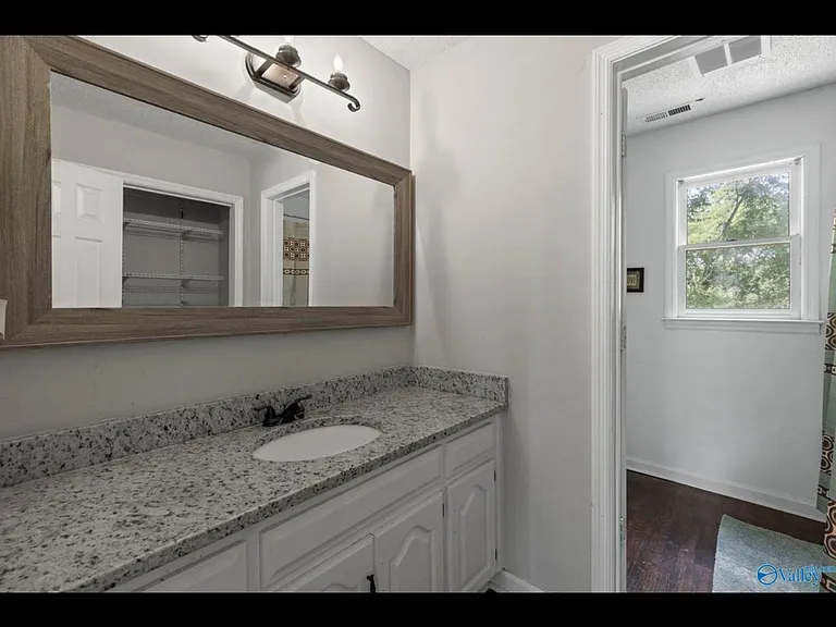 6609 Amberlee Ln NW — Photo 15