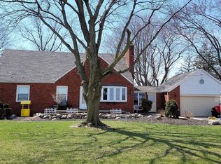 5983 Laplaisance Rd, La salle, MI 48145