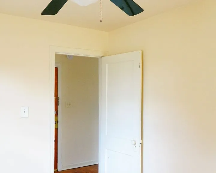 8400 Greenwood Ave — Photo 25