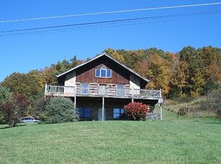 907 Indianhead Ln, Chilhowie, VA 24319