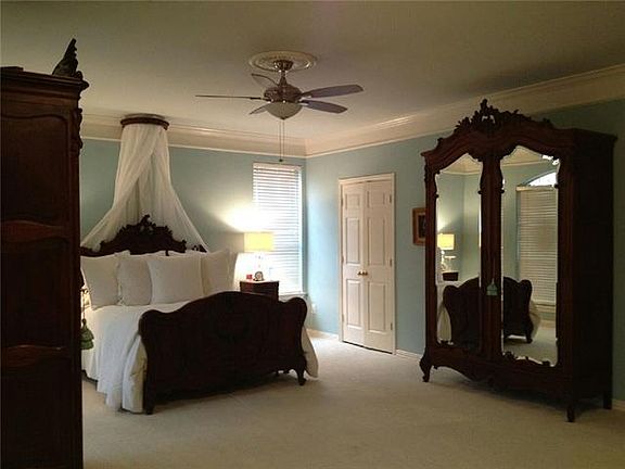 4th image of 4009 Foxtail Ln