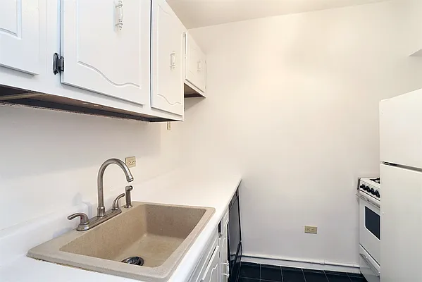 Sold by Corcoran | media 2