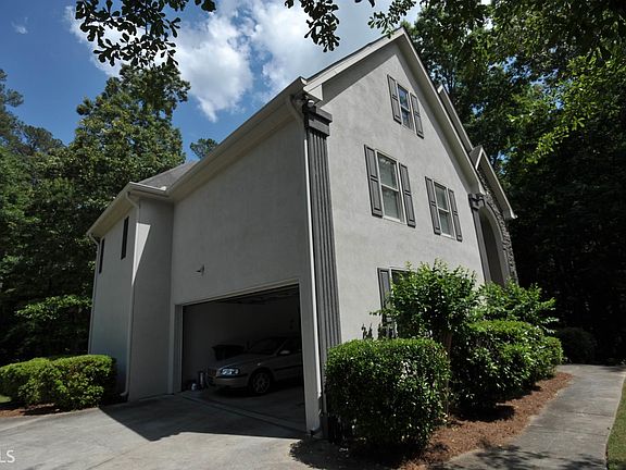 4th image of 3714 Coldwater Ln