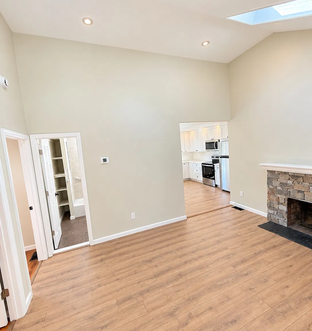 2 bed, $3,500 — Photo 2