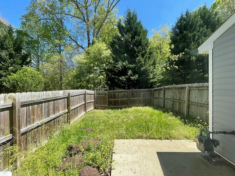 4017 Trisha Trl — Photo 10