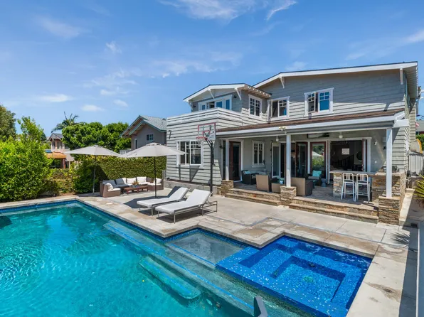 562 24th Pl, Hermosa Beach, CA 90254