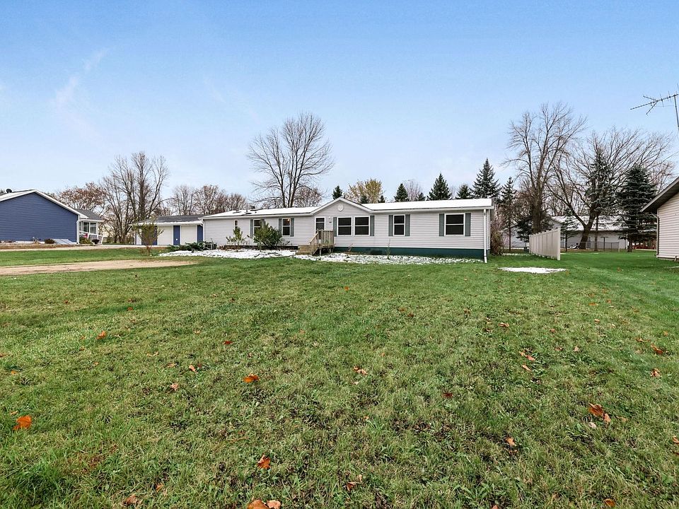 407 Riverview Ct, Fremont, WI 54940 Zillow