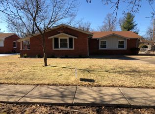 2822 Rockhaven Ave, Louisville, KY 40220