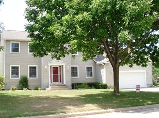 1102 Vicki Dr, Tomah, WI 54660