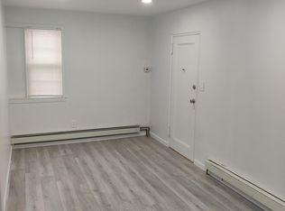 1841 123rd St APT 2R, College Point, NY 11356