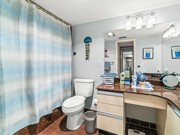 5687 Fairway Park Dr — Photo 23