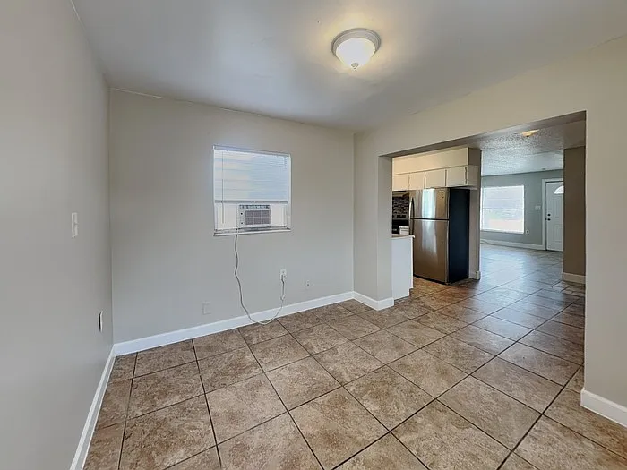 4333 Cynthia St — Photo 7