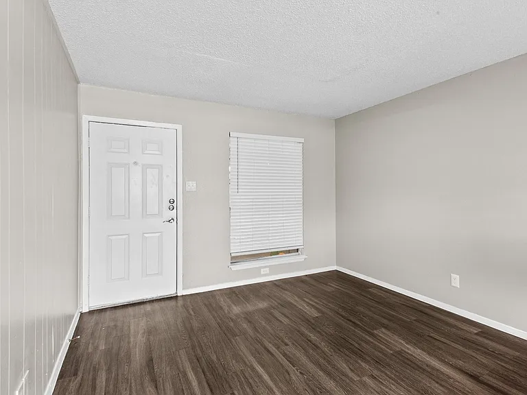 Flats at Berkman — Photo 6